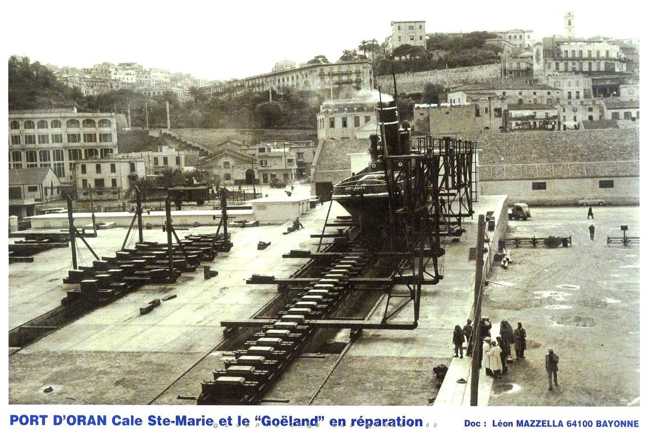 Oran- 071- travail sur les quais.jpg